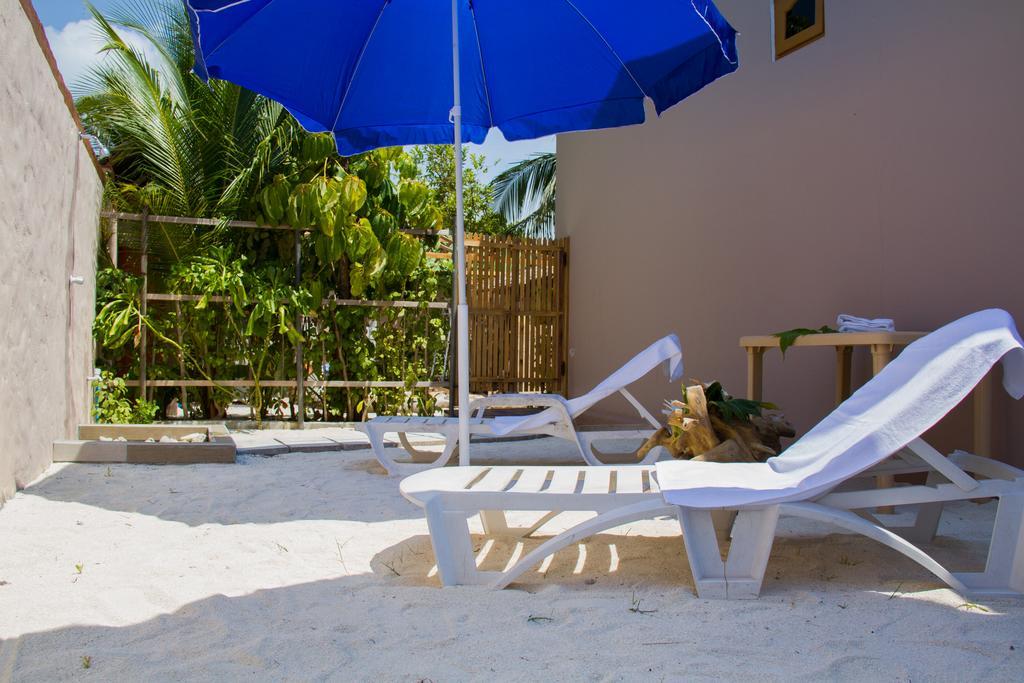 Alvi Star Inn Thulhaadhoo Bagian luar foto
