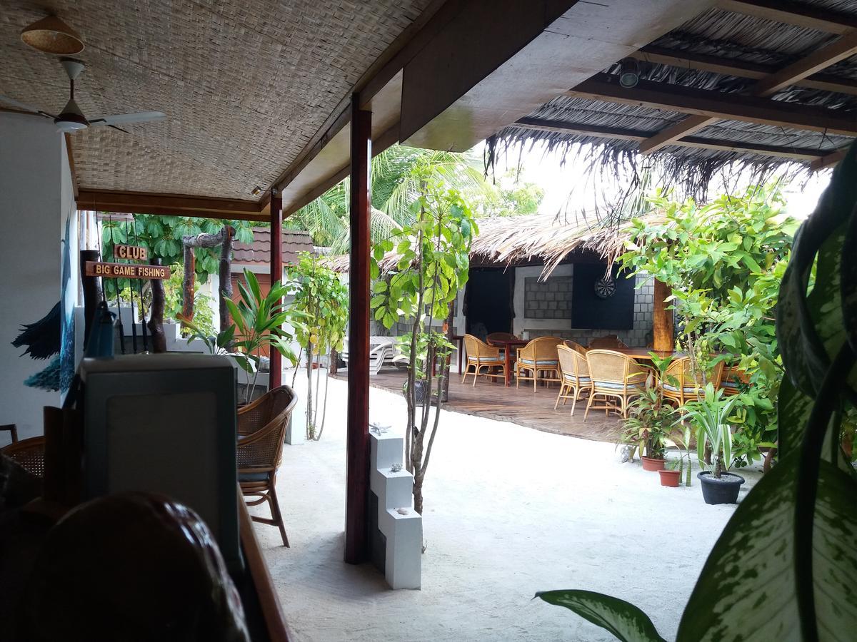 Alvi Star Inn Thulhaadhoo Bagian luar foto